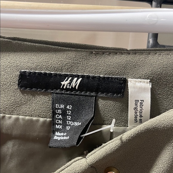 H&M Khaki Studded Mini Skirt - Picture 2 of 15
